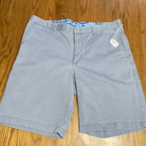 Tommy Baham Shorts. Light blue. Size 38